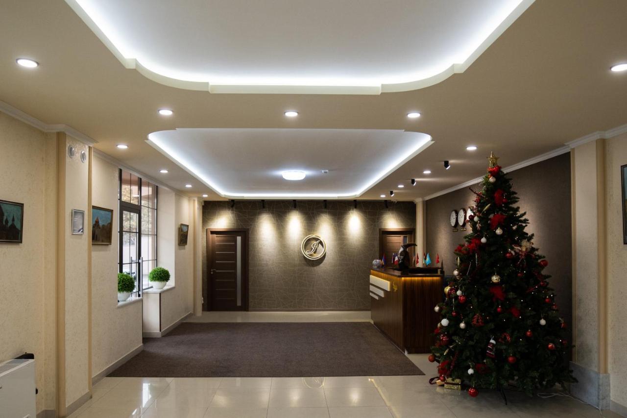 Inga Hotel Erévan Extérieur photo