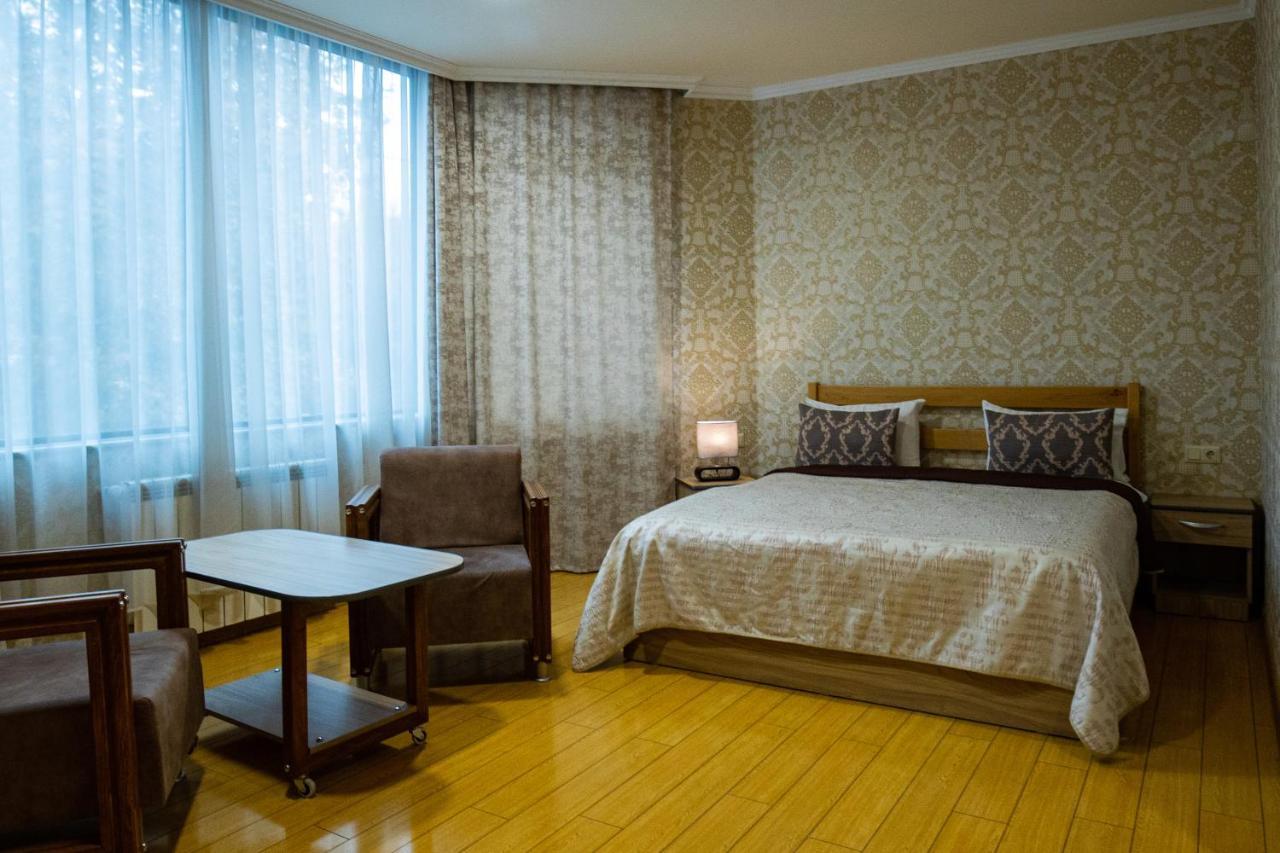 Inga Hotel Erévan Extérieur photo