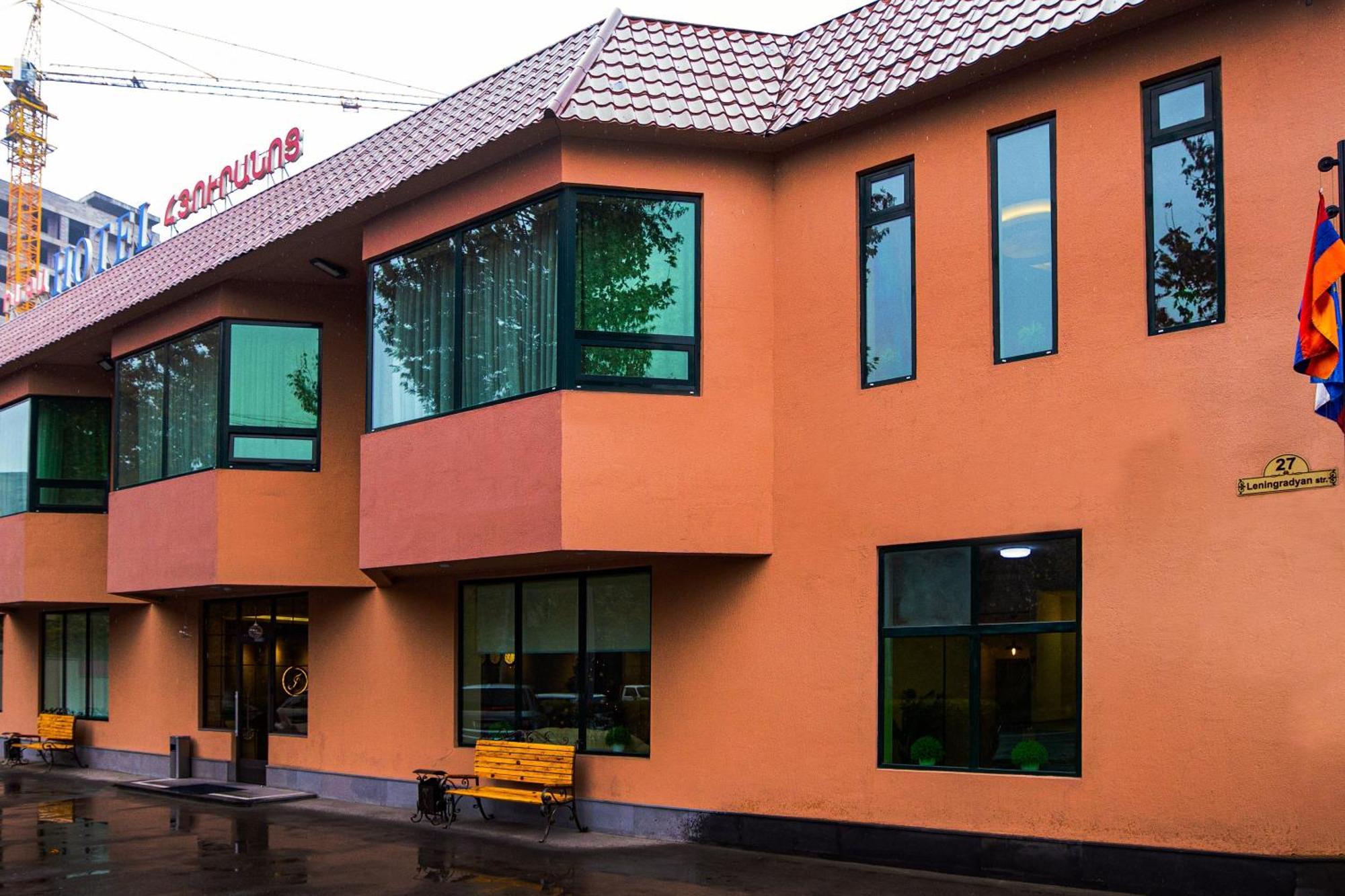 Inga Hotel Erévan Extérieur photo